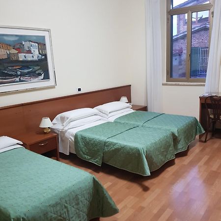 Hotel Duomo Siena Esterno foto