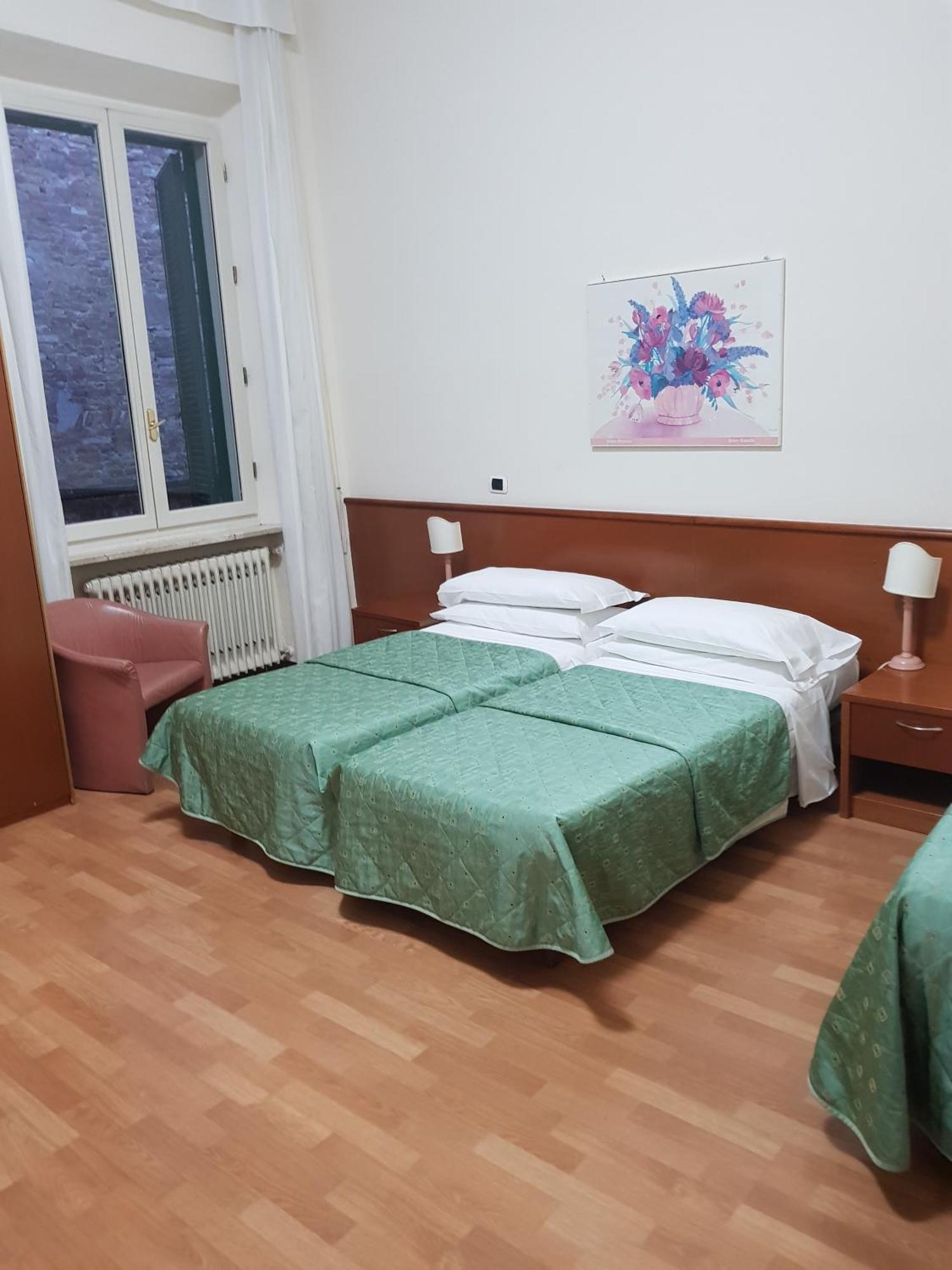 Hotel Duomo Siena Esterno foto