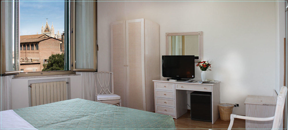 Hotel Duomo Siena Esterno foto