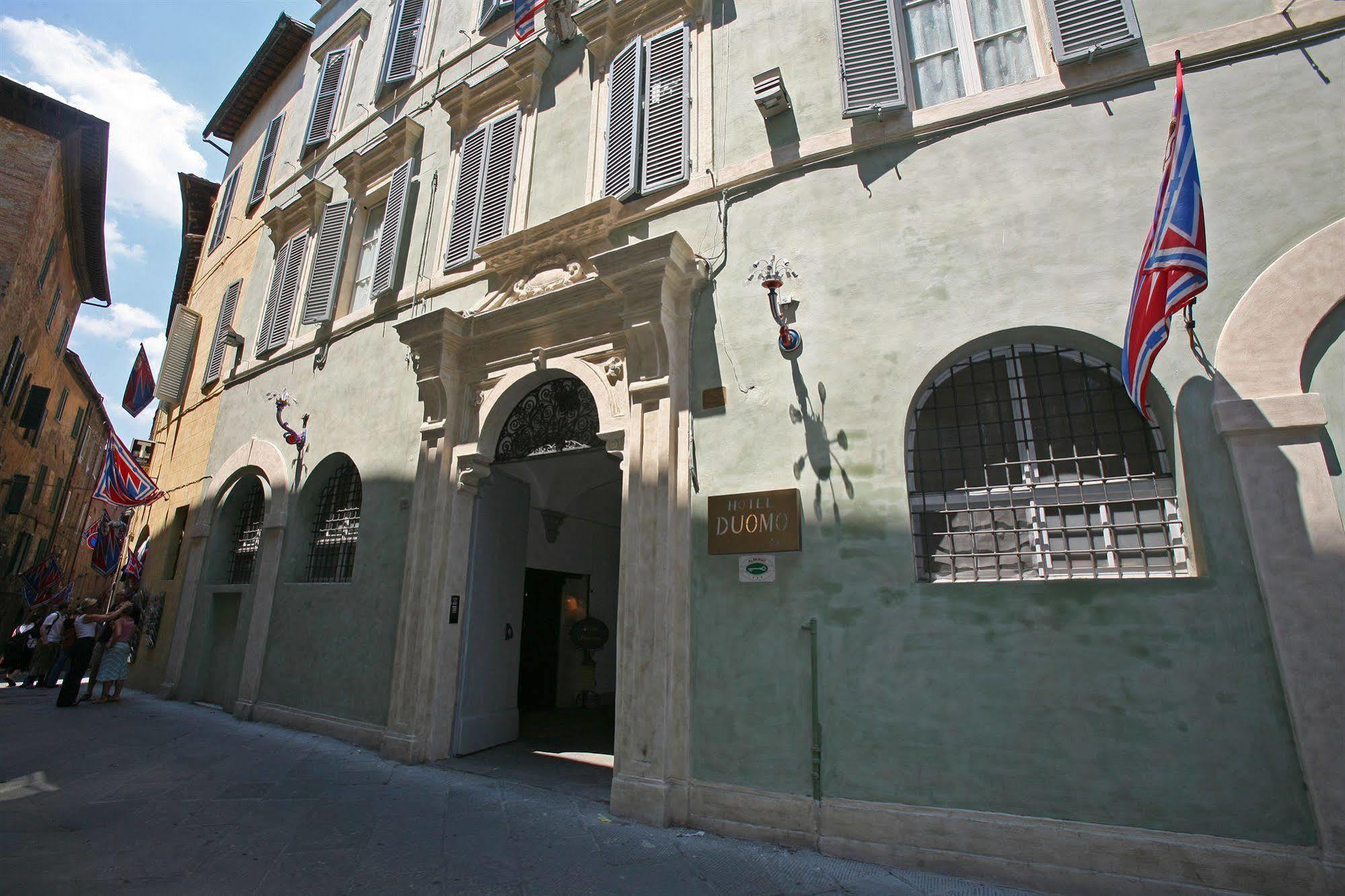 Hotel Duomo Siena Esterno foto
